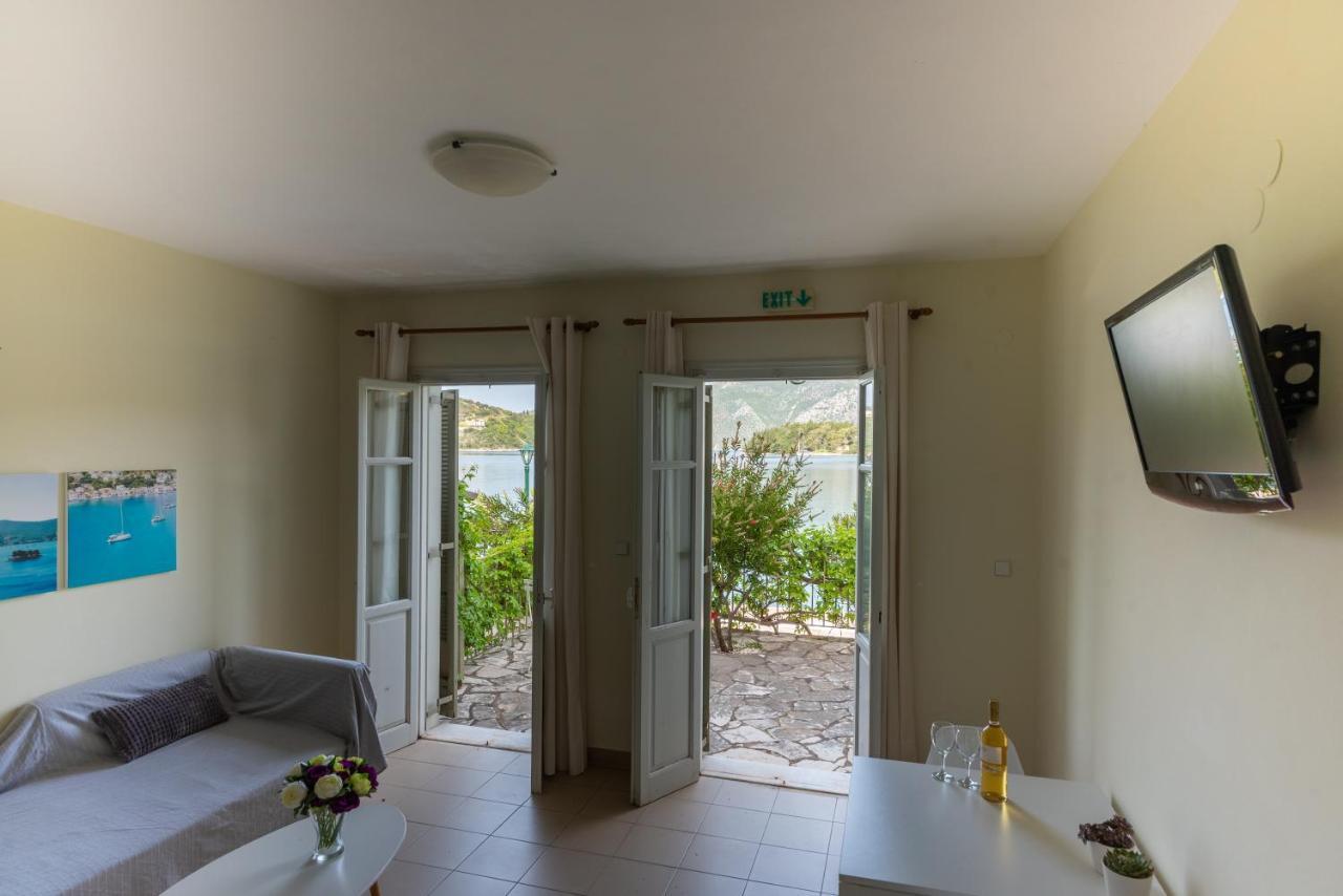 Hotel Omirikon Vathy  Esterno foto